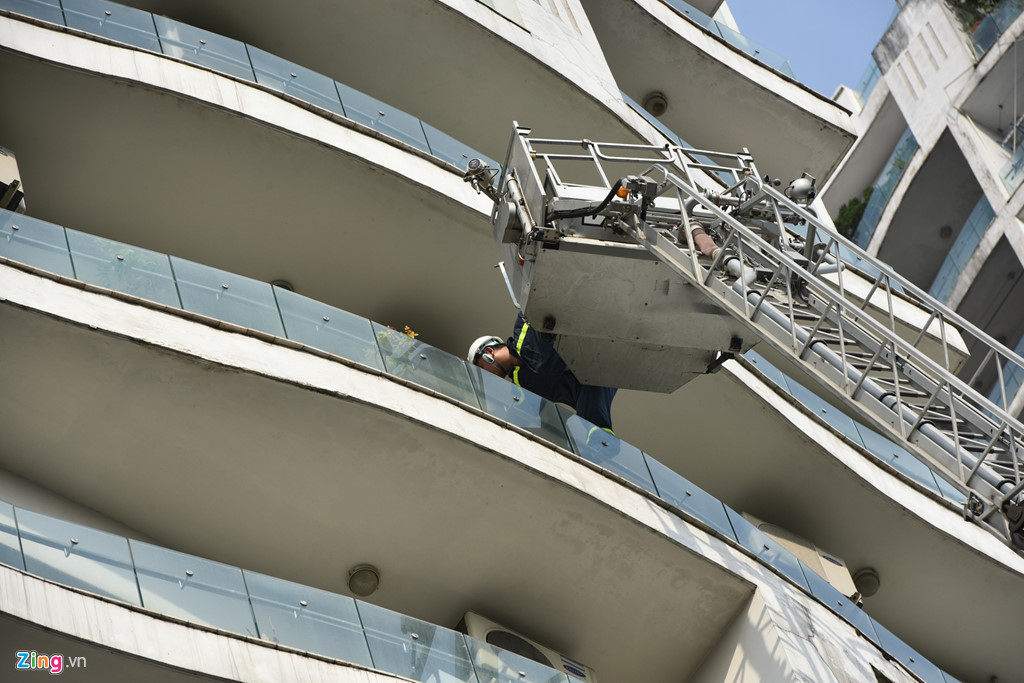 Hiện trường vụ cháy tại chung cư cao cấp Golden Westlake